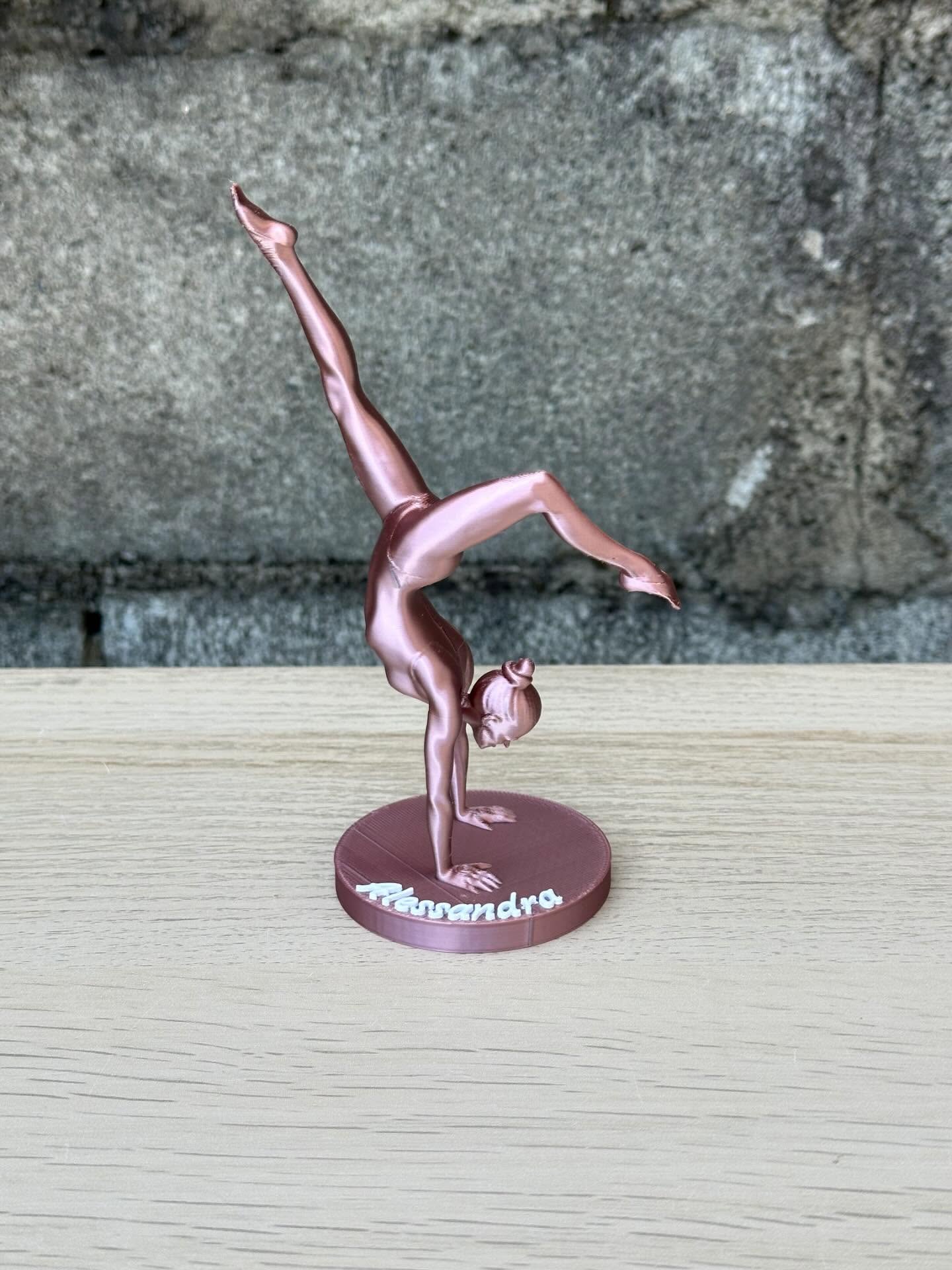 statua ginnasta con nome, statua stampata in 3d